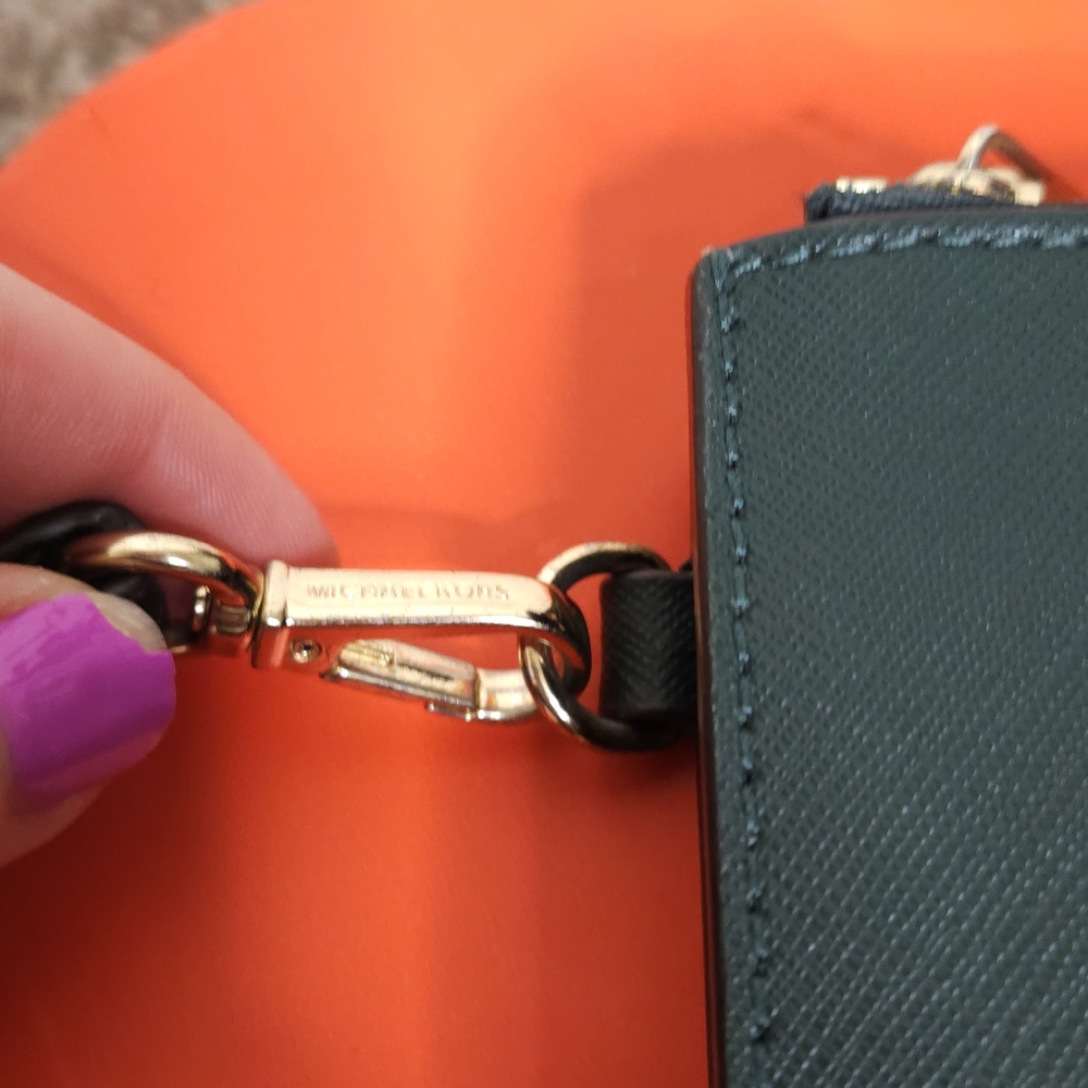 LIKE NEW Michael Kors Jet Set Racing Green Double Zip Saffiano Leather Wristlet - Picture 13 of 13